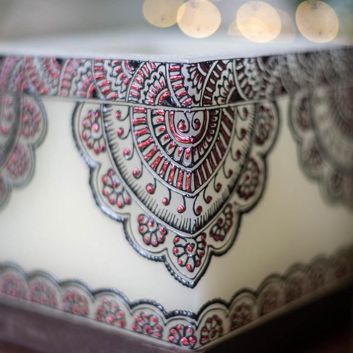 Mehendi Border Art - Hollow Cuboid Candle - Red