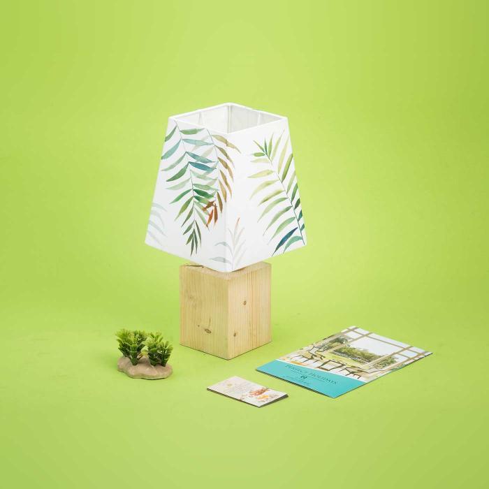 Handpainted Empire Tabletop Lamp - Zwende