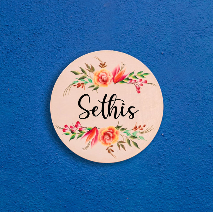 One Stroke Art Circular Nameboard with Family Name