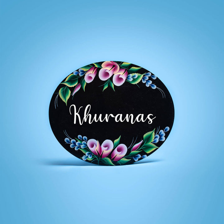 One Stroke Art Oval Nameboard with Family Name