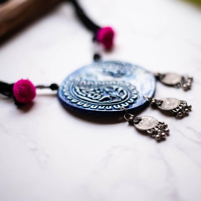 Block-Printed Blue Paisley Necklace - Zwende