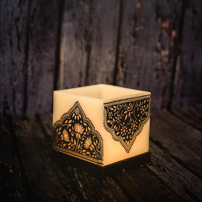Mehendi Floral Dome - Hollow Cuboid Candle