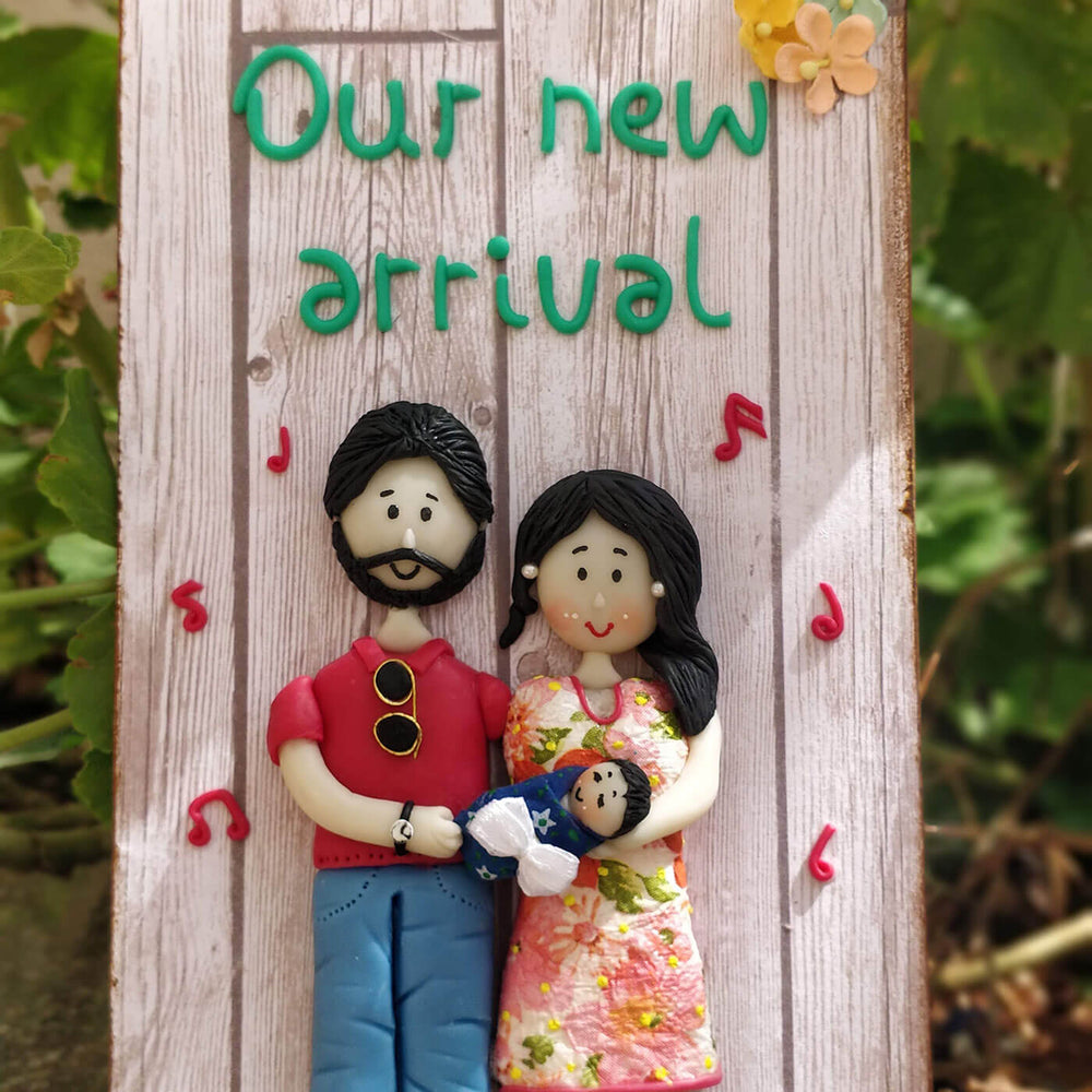 Clay Nameplate for Couples - Our New Arrival - Zwende