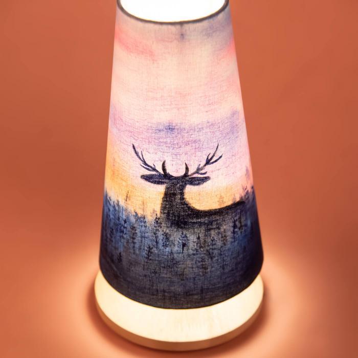 Ombre Wash Deer Lamp - Wooden Base
